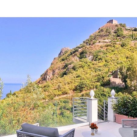 Suite Apartments Branco - Infinity Pool & Sea View - 5 Minuti Dal Centro 陶尔米纳 外观 照片